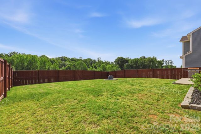 134 Fairfield Drive, Troutman, NC 28166