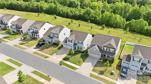 134 Fairfield Drive, Troutman, NC 28166