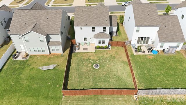 134 Fairfield Drive, Troutman, NC 28166