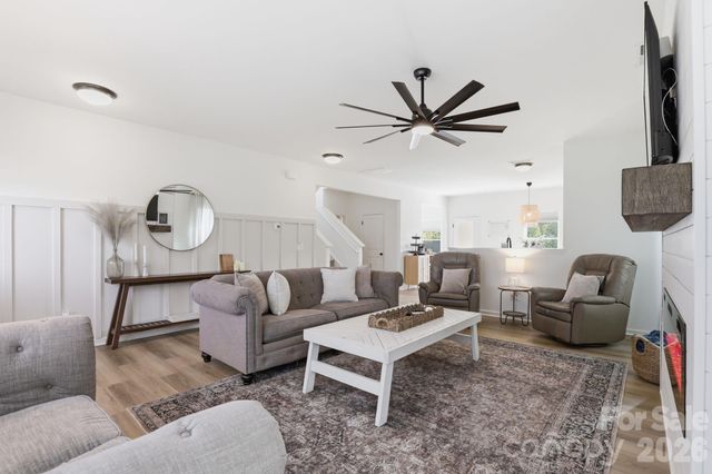 134 Fairfield Drive, Troutman, NC 28166