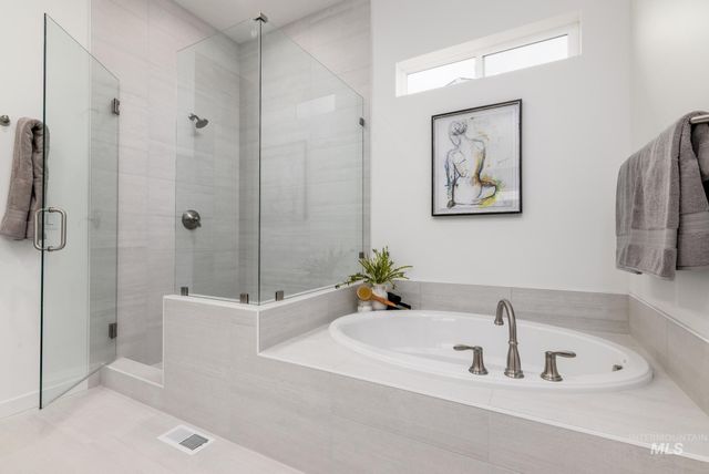 9752 W Novato St, Star, ID 83669