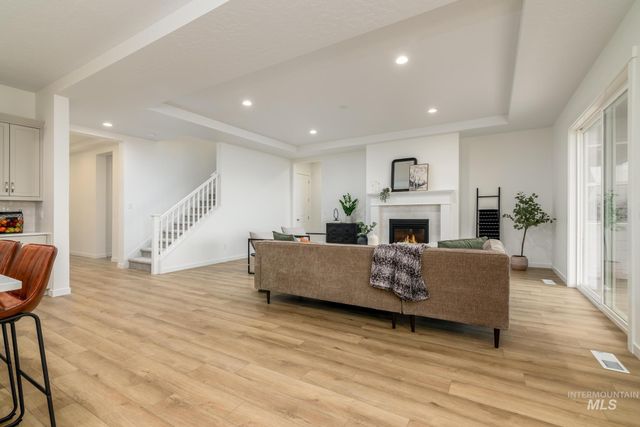 9752 W Novato St, Star, ID 83669