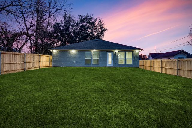 3500 Roberts Avenue, Dallas, TX 75215