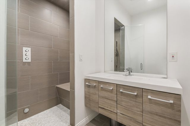 1601 S Morgan Street, Chicago, IL 60608