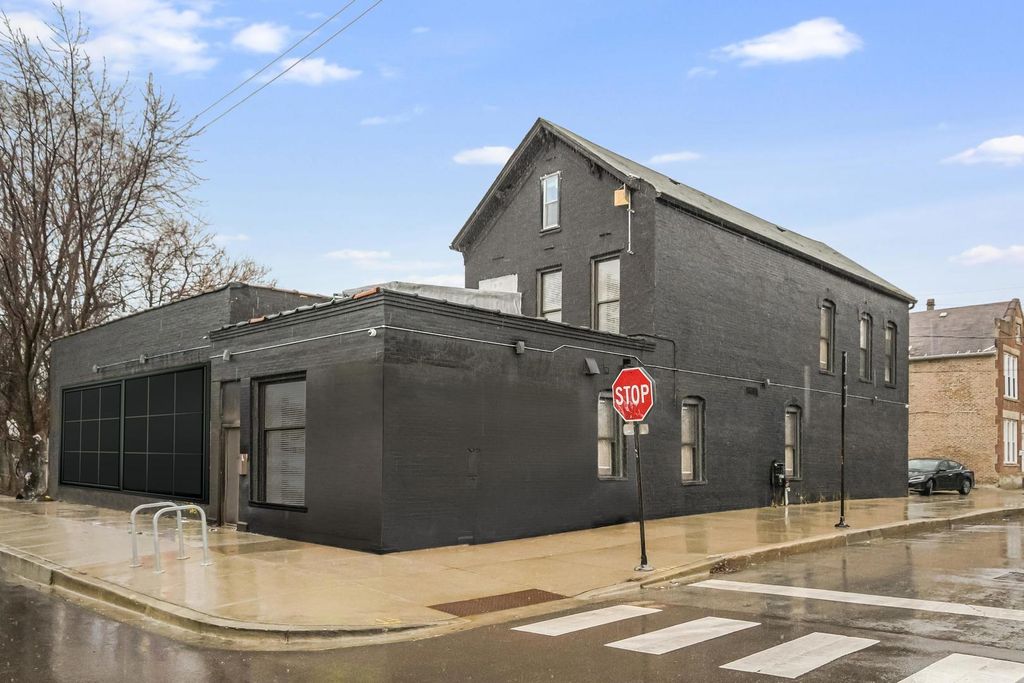 1601 S Morgan Street, Chicago, IL 60608