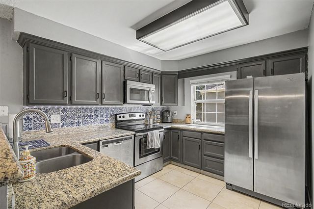 1981 S Hannibal Court B, Aurora, CO 80013