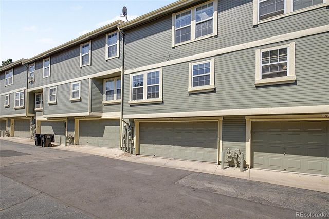 1981 S Hannibal Court B, Aurora, CO 80013