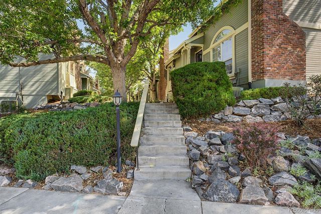 1981 S Hannibal Court B, Aurora, CO 80013