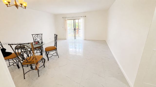 4881 NW 22nd St B15, Lauderhill, FL 33313