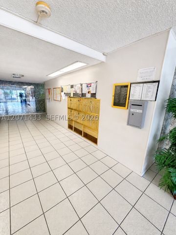 4881 NW 22nd St B15, Lauderhill, FL 33313