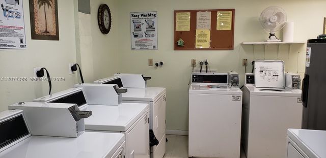 4881 NW 22nd St B15, Lauderhill, FL 33313