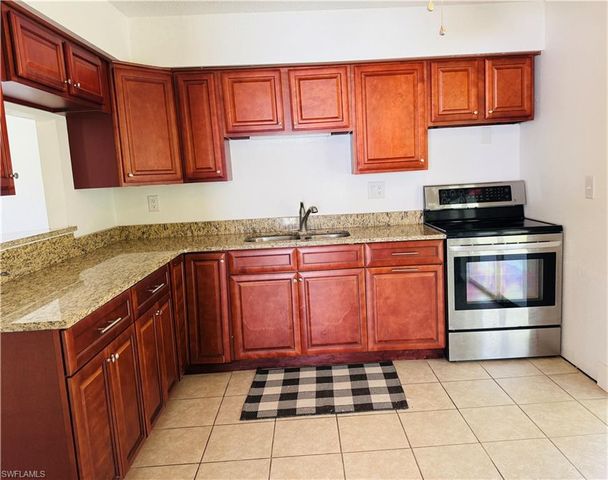 4145 Saums DR, North Fort Myers, FL 33903