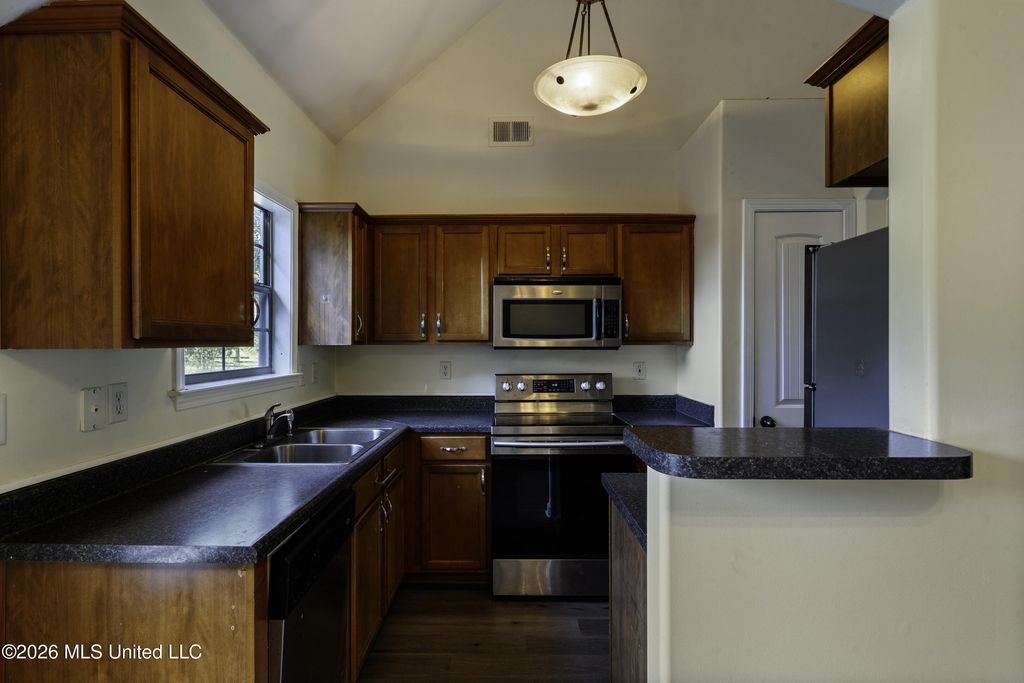 239 Amber Circle, Byhalia, MS 38611 — photo 4