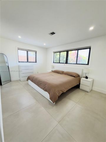 1524 NE 14th Ter, Fort Lauderdale, FL 33304