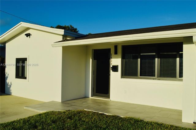 1524 NE 14th Ter, Fort Lauderdale, FL 33304