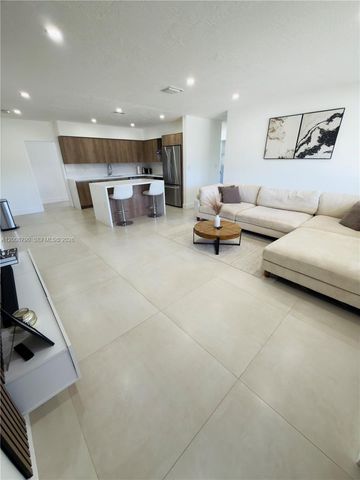 1524 NE 14th Ter, Fort Lauderdale, FL 33304