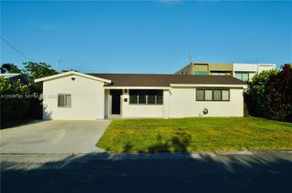 1524 NE 14th Ter, Fort Lauderdale, FL 33304