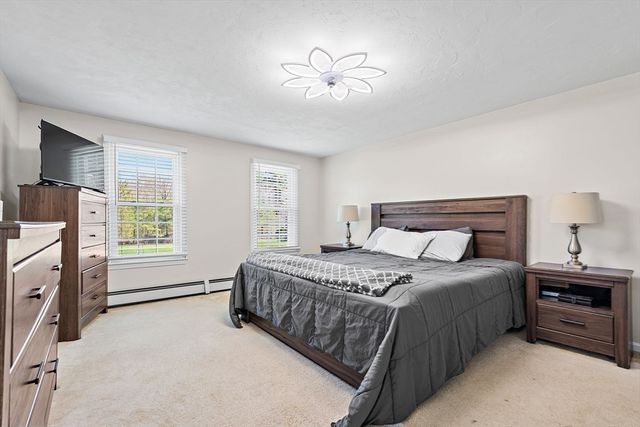 18 Villanova Dr, Westford, MA 01886