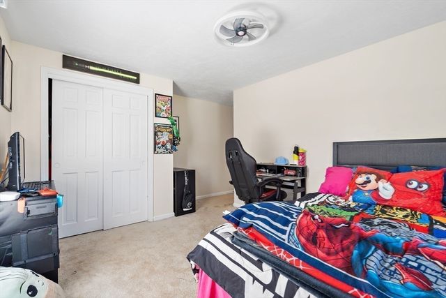 18 Villanova Dr, Westford, MA 01886
