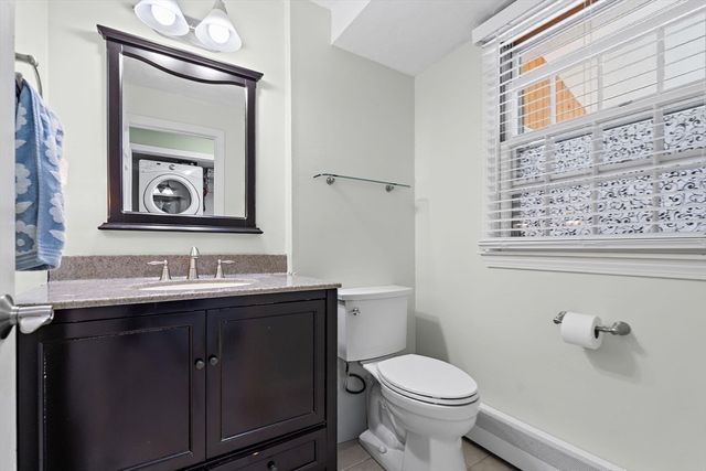 18 Villanova Dr, Westford, MA 01886
