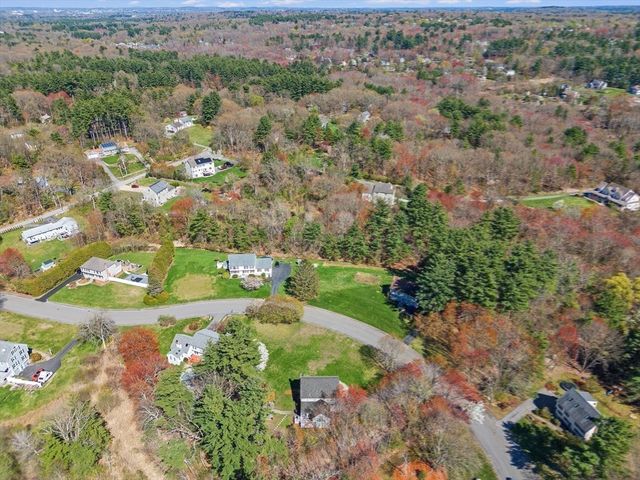 18 Villanova Dr, Westford, MA 01886