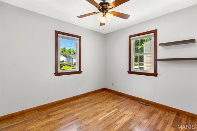 4037 Robert Avenue, St Louis, MO 63116