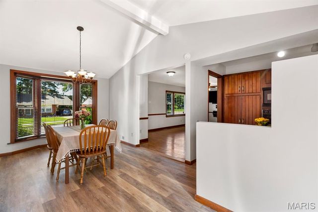 4037 Robert Avenue, St Louis, MO 63116