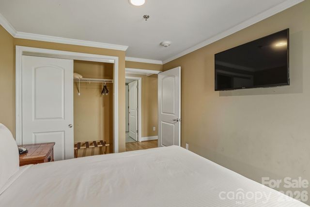 402 Bowling Park Road 402, Asheville, NC 28803