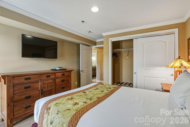 402 Bowling Park Road 402, Asheville, NC 28803