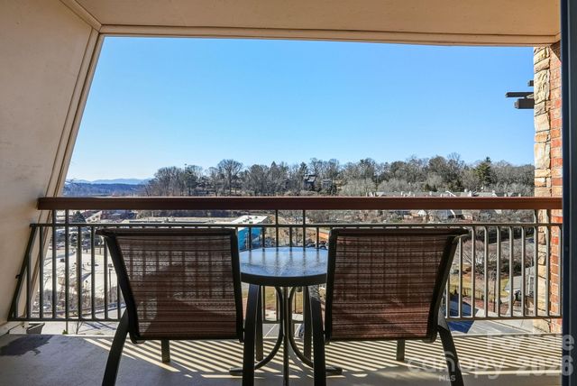 402 Bowling Park Road 402, Asheville, NC 28803