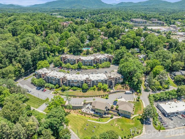 402 Bowling Park Road 402, Asheville, NC 28803