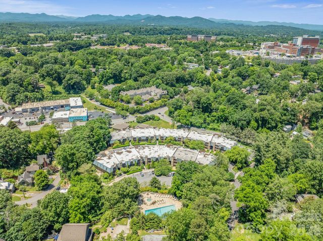 402 Bowling Park Road 402, Asheville, NC 28803