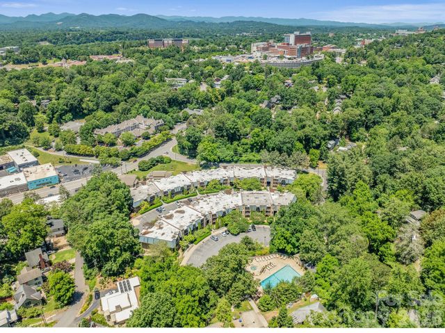 402 Bowling Park Road 402, Asheville, NC 28803