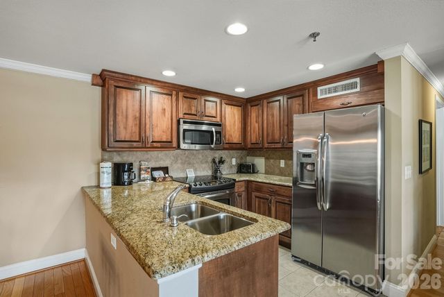 402 Bowling Park Road 402, Asheville, NC 28803