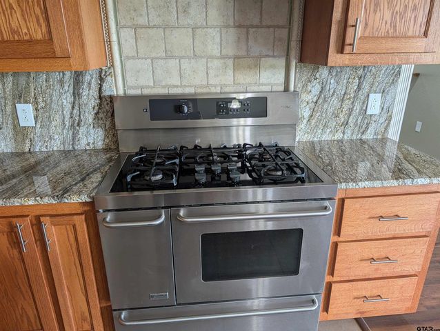 21855 S FM 148, Kemp, TX 75143
