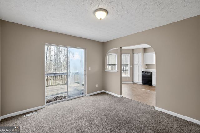 205 Pineknoll Court, Ellenwood, GA 30294