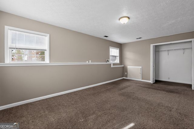 205 Pineknoll Court, Ellenwood, GA 30294