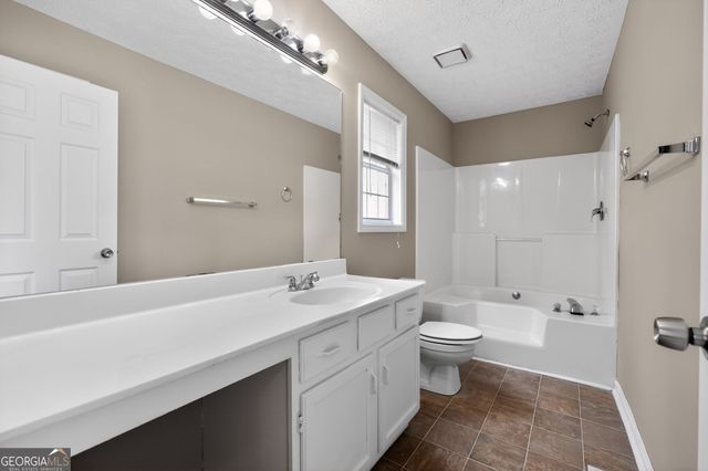 205 Pineknoll Court, Ellenwood, GA 30294