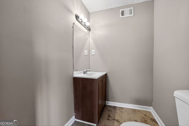 205 Pineknoll Court, Ellenwood, GA 30294