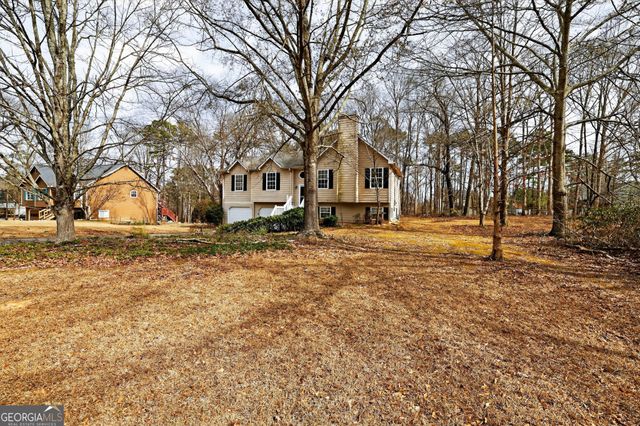205 Pineknoll Court, Ellenwood, GA 30294