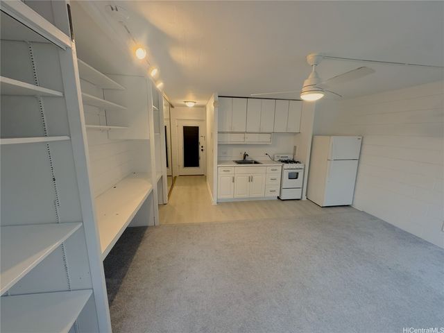 1550 Wilder Avenue B204, Honolulu, HI 96822