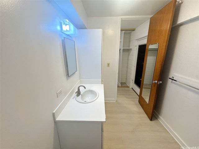 1550 Wilder Avenue B204, Honolulu, HI 96822