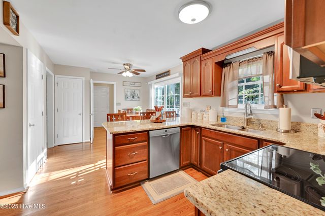 1304 Macon Place, Tarboro, NC 27886