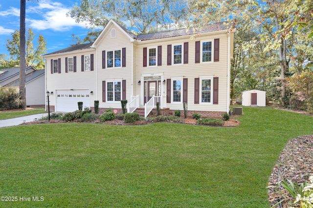 1304 Macon Place, Tarboro, NC 27886