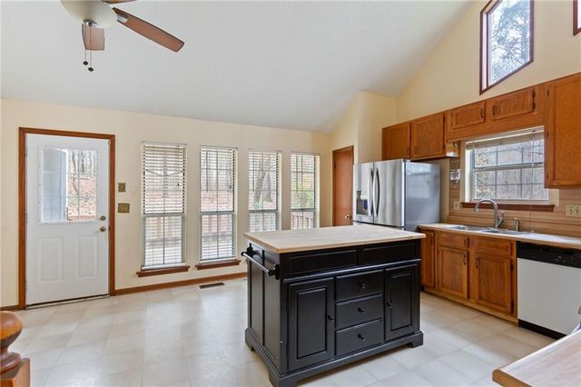 1725 Reynolds SW Road, Atlanta, GA 30331