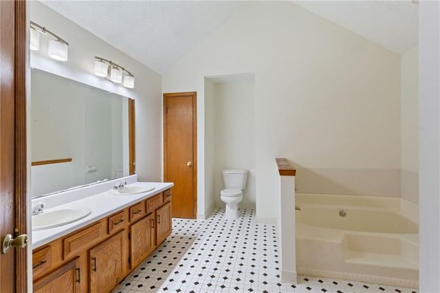 1725 Reynolds SW Road, Atlanta, GA 30331