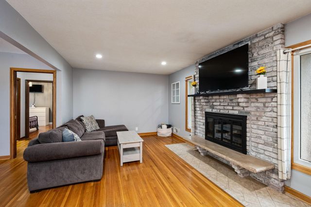 5836 Jefferson Street NE, Fridley, MN 55432