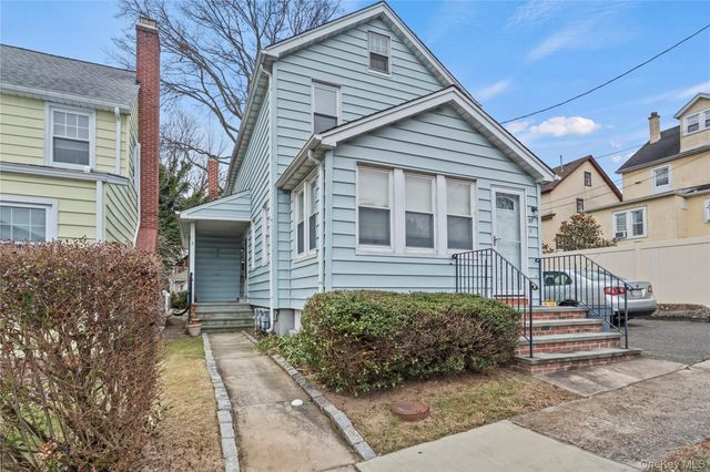 57 Spring Street 1, Oyster Bay, NY 11771