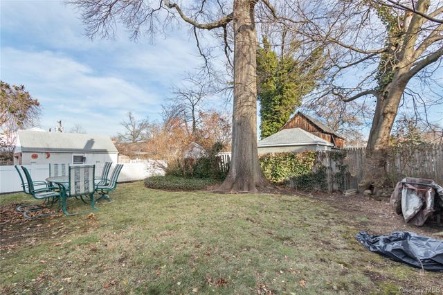 57 Spring Street 1, Oyster Bay, NY 11771