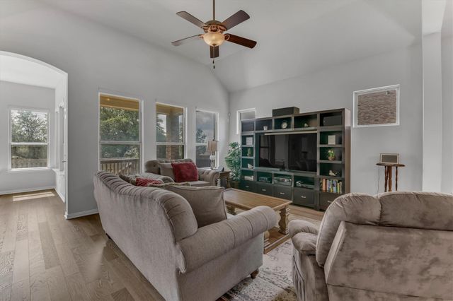 902 Catalina LN, Austin, TX 78737